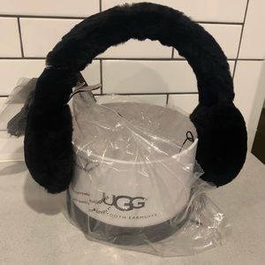 UGG Sheepskin Bluetooth Earmuff NWT